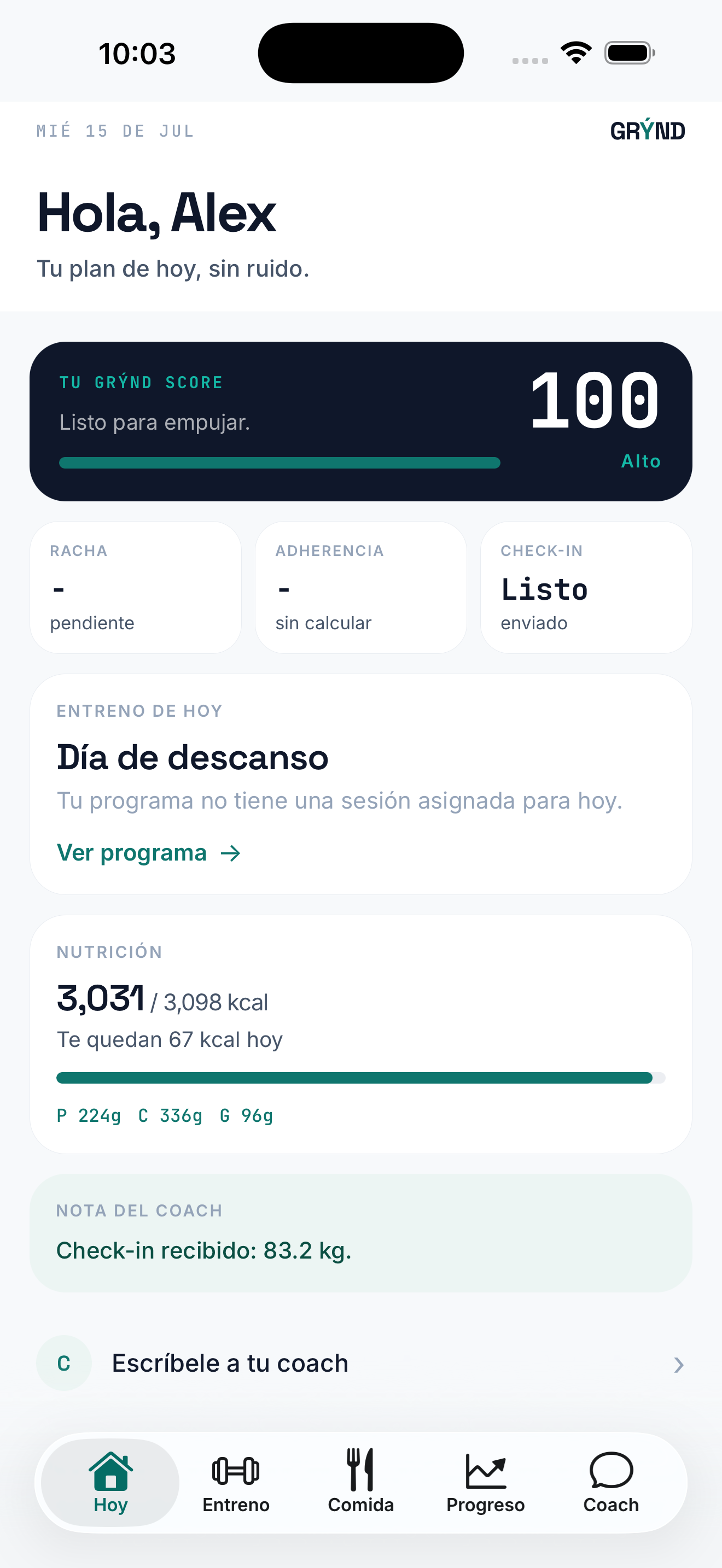 Pantalla Hoy de la app nativa GRÝND para iOS con score, entrenamiento, nutrición y acceso al coach